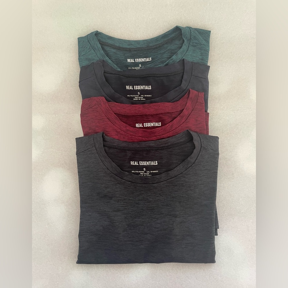 NWOT REAL ESSENTIALS Men’s Super Stretchy Four colors T-Shirts Size S